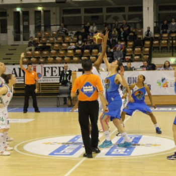 2013.02.27 Hat-Agro Uni Győr-Pöstyén női kosárlabda mérkőzés fotók:árpika