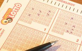 48 embernek lett ötöse a lottón