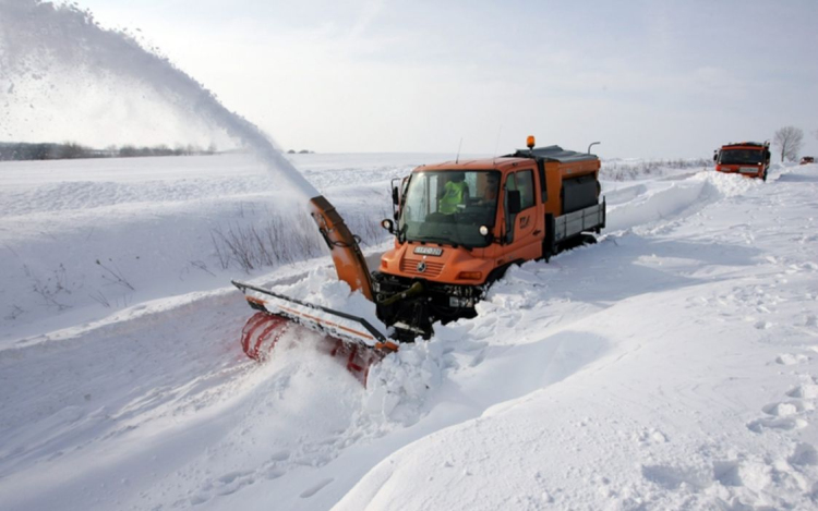 Havazás - Az erős szél hótorlaszokat emelt Győr-Moson-Sopron megyében