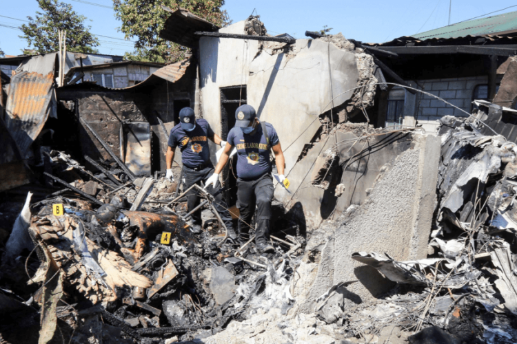 Kisrepülő zuhant le a Fülöp-szigeteken - gyerekek, fiatal halottak