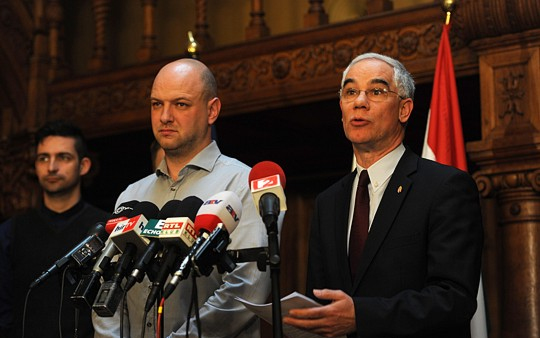 Aláírta a részmegállapodást a szakminiszter és a HÖOK