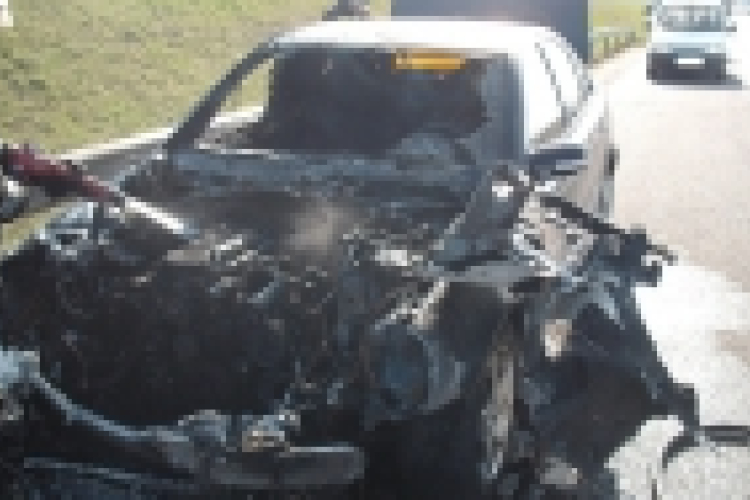 Autó égett az M1-es autópályán 