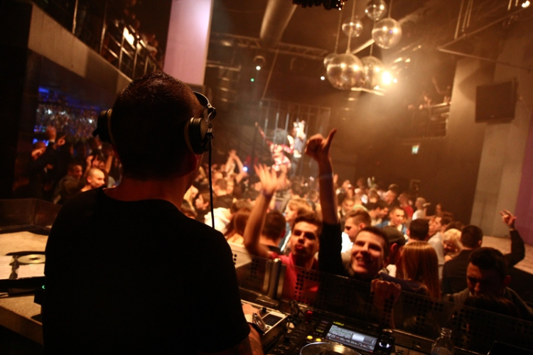 Club Vertigo - Ladies Free  Led & Fetish Party 2013.01.19. (szombat) (2) (Fotók: Vertigo)