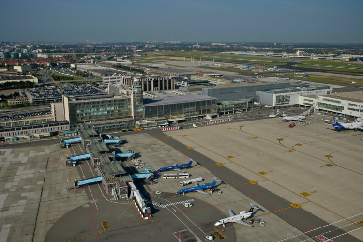 Szerdán részlegesen megnyithatják a brüsszeli nemzetközi repülőteret