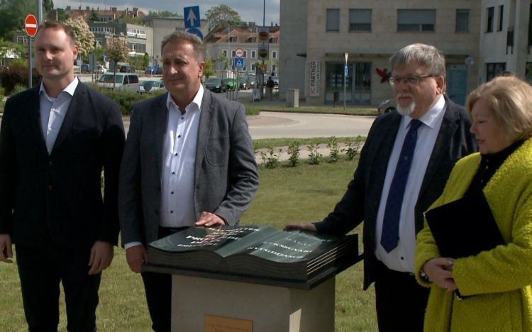 Felavatták Halbritter Mátyás emlékművét