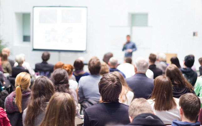 Adókötelesek lehetnek a munkavállalói képzések, adózhatnak a munkáltatók