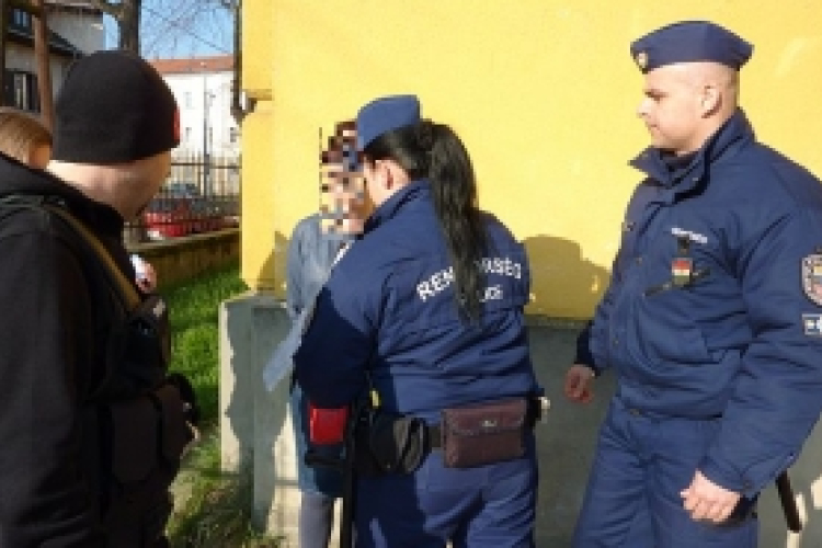 Újabb „unokázós” csalássorozatot számolt fel a rendőrség