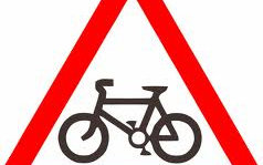 Az M1-es autópályán kerékpározott egy győri férfi