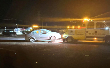 Kilenc roncsautót szállítottak el Adyvárosból