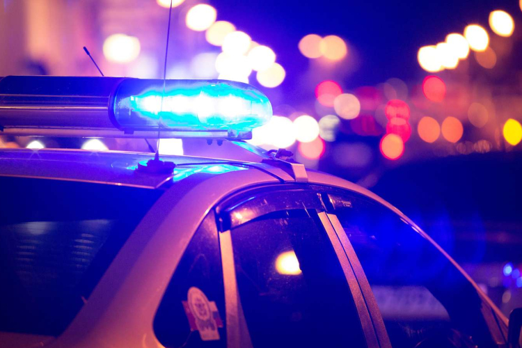  Egyszerre 10 helyszínen csaptak le a rendőrök drogbandára