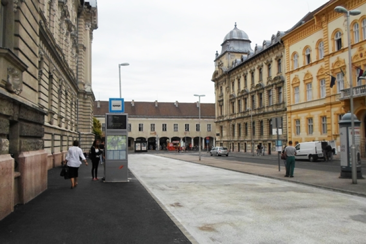 Keddtől újra működik a városháza megálló