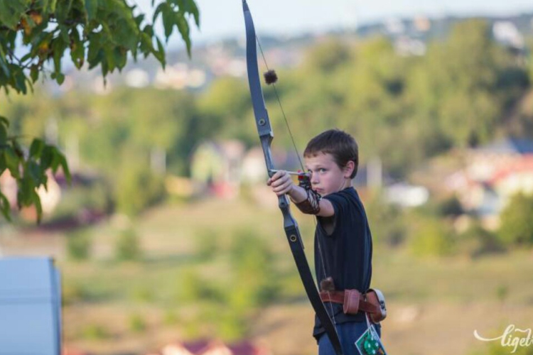 10 évesen világbajnok íjász