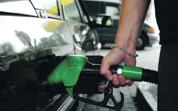 Drágul a benzin szerdától