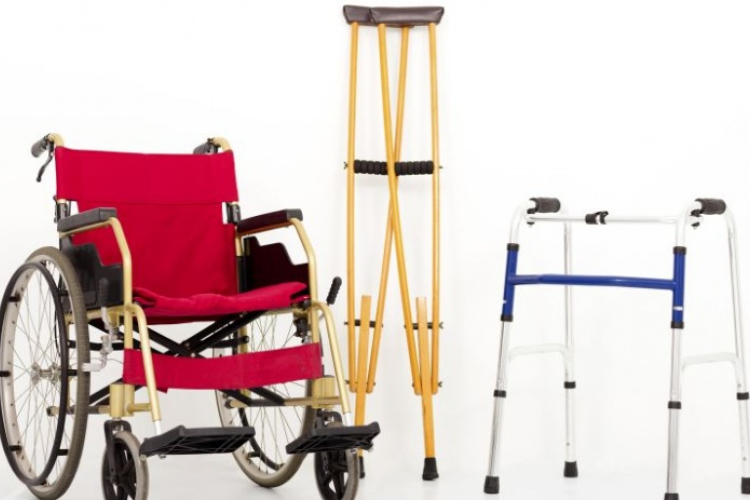 Szolgáltatási díjat szeretnének a gyógyászati segédeszköz-forgalmazók