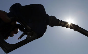 Ismét drágult a benzin