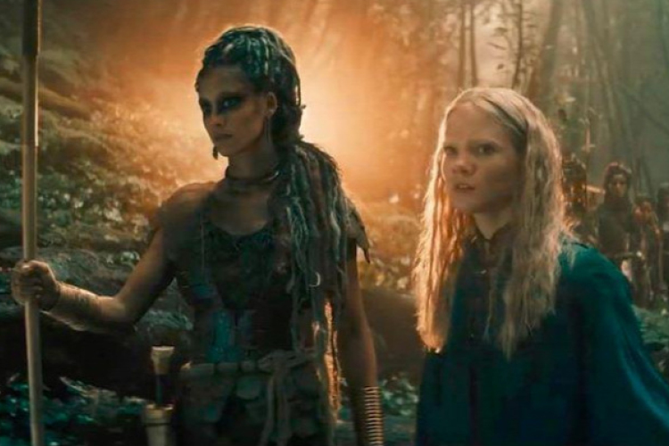 Trokán Nóra szexi harcos druida egy amerikai sorozatban