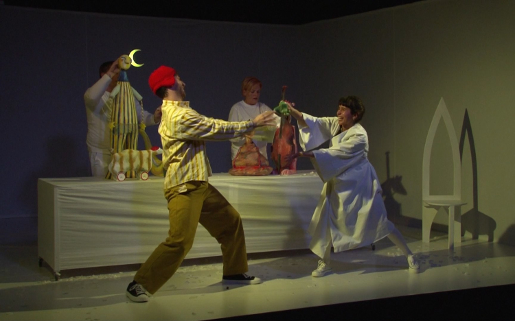 Egy mese helyett kettő