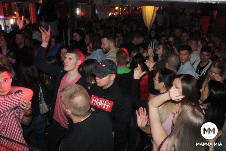 2018.11.17.Mamma Mia Video Disco Dj:Hubik Fotók:árpika