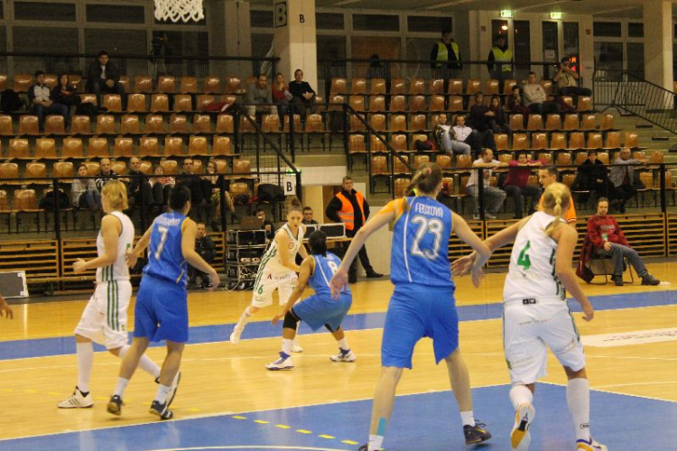 2013.02.27 Hat-Agro Uni Győr-Pöstyén női kosárlabda mérkőzés fotók:árpika