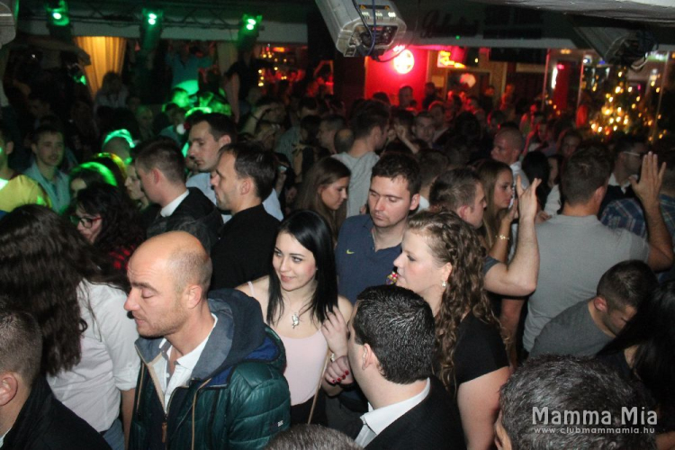  2015.12.05. Mamma Mia Szombati mikulás házibuli Dj:Balage fotók:árpika