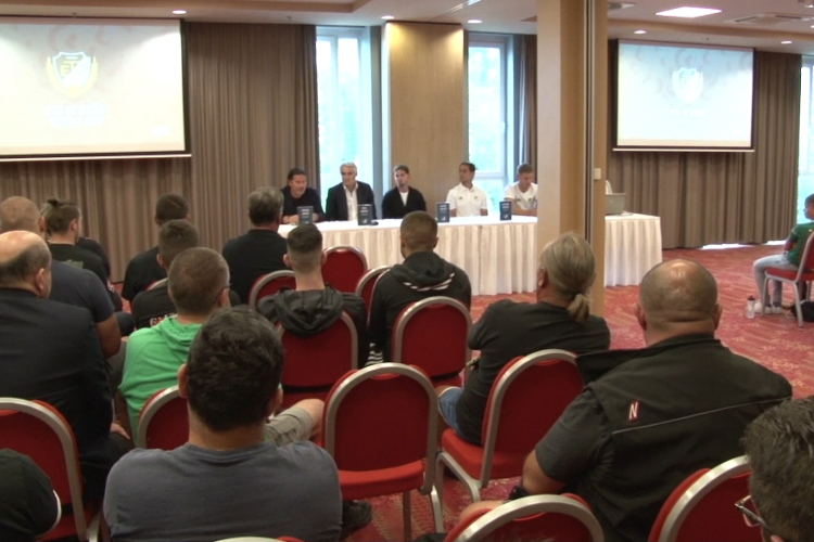 Szezonnyitó szurkolói ankét