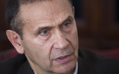 20 évvel ezelőtti gyilkossággal gyanusítják Gyárfást Tamást- Bevitték a rendőrségre