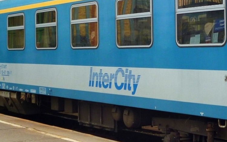 Meghalt egy utas az InterCityn