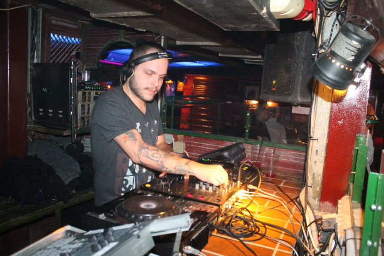 2014.12.17 szerda Lapos Dj:Marcee & Dj:Lisztes fotók:árpika