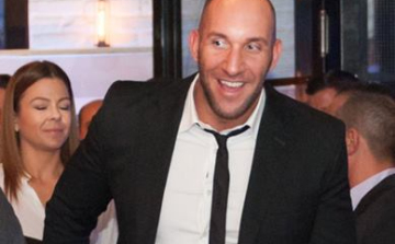 Kiakadtak a stylistok Berki Krisztián öltözékén 