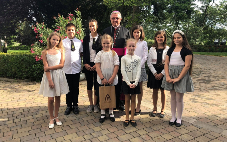 Rajzpályázat Boldog Apor Vilmos pöspök emlékére