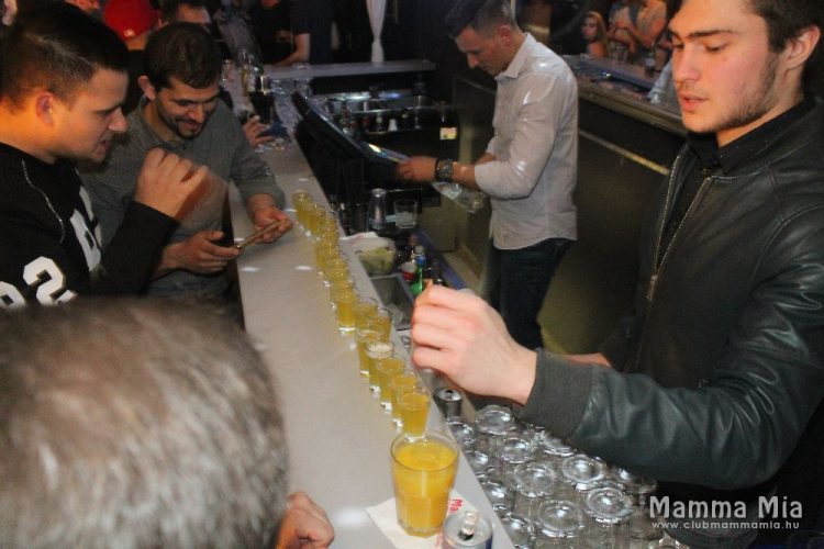 2017.05.05.Mamma Mia Pénteki Házibuli Dj:Hubik Fotók:árpika