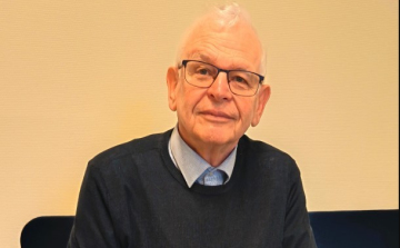 Életműdíjat kapott Niederland Tamás győri gyermekorvos