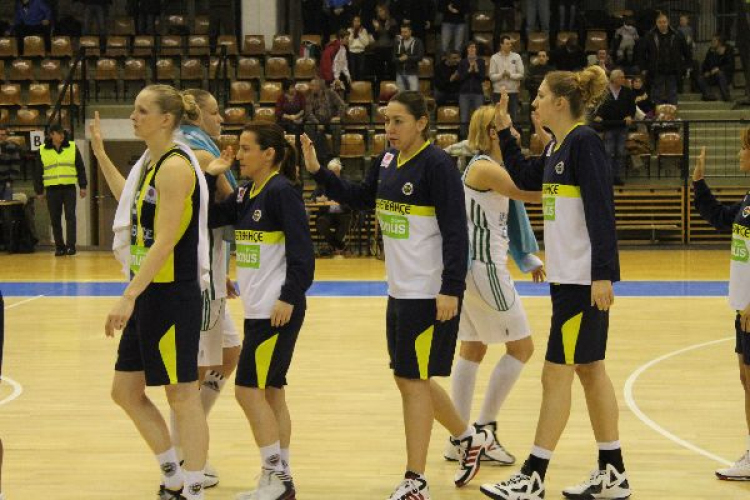 2013.02.22 Hat-Agra Uni Győr-Fenerbahce Euroliga női kosárlabda Fotók:árpika