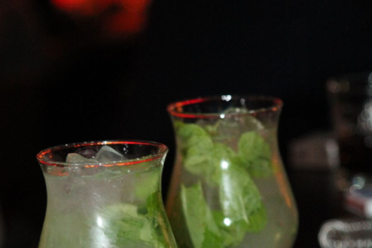 2014.01.04 Szombat Aftersix Cocktail Bar and Café fotók:árpika