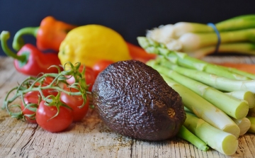 Minőségi táplálkozás:  rostok, zöldség-gyümölcsök és fehérjék