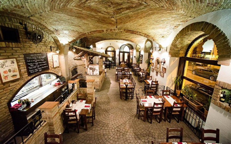 Kiégett egy budapesti pizzéria