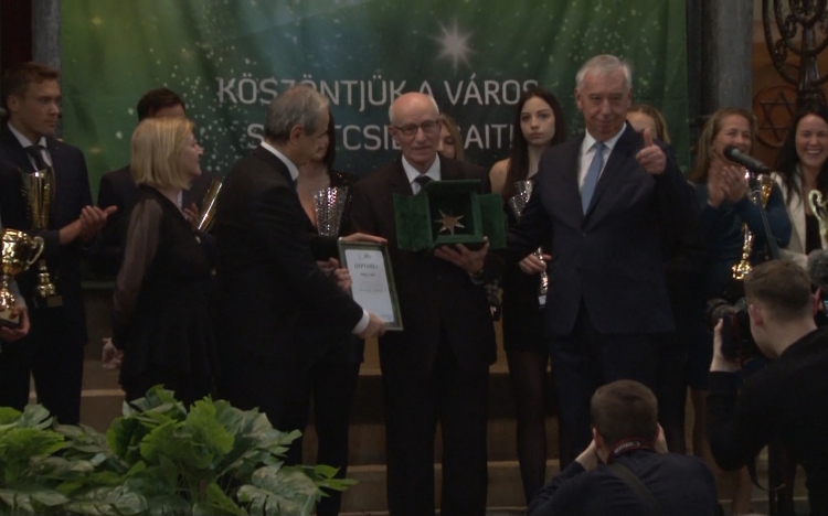 Átadták a Győr sportjáért életműdíjat