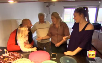 Pamela azért akar hozzámenni Berkihez, hogy megbocsáthasson neki