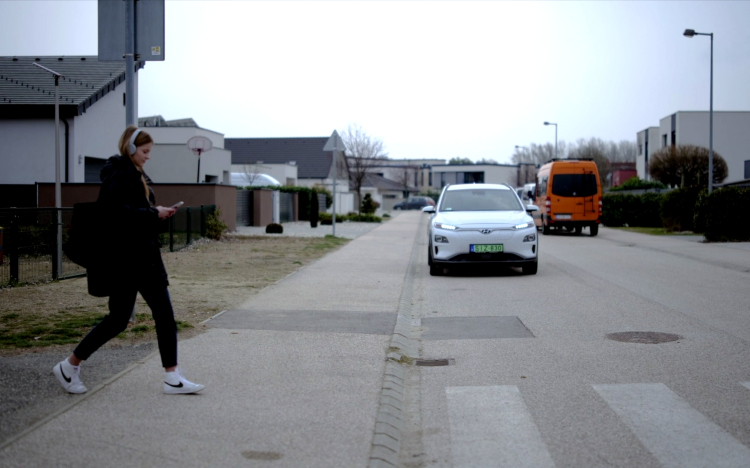 Gyalogosan is biztonságban