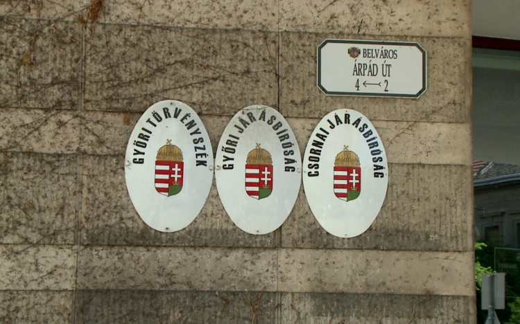 Mégsem szabadulhat a börtönből az énekes