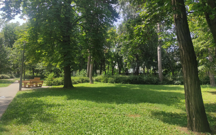 Hol vészeljük át a legmelegebb napszakokat?