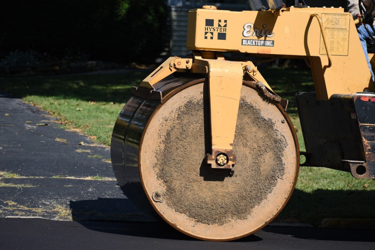 Búcsújáró zsákfalu kapott új bekötőutat