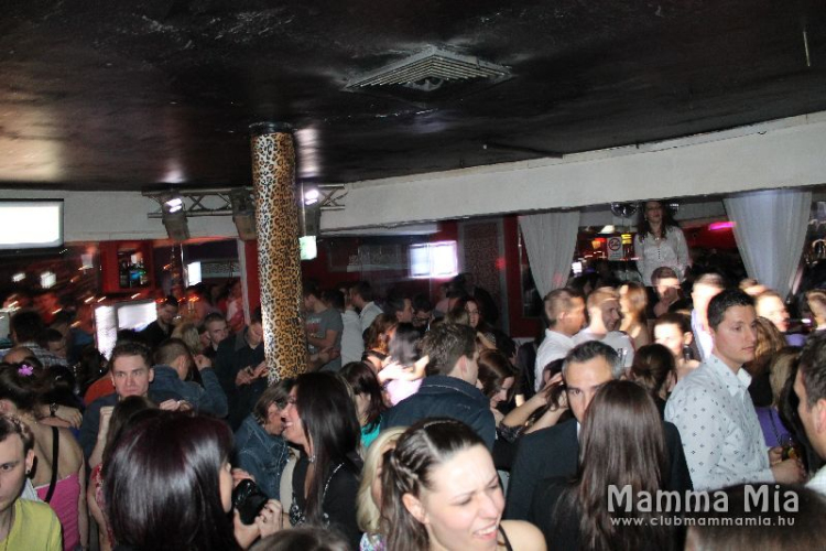 2013.03.08.Mamma Mia Nőnapi Hétvége  Király Vktor (1) Fotók:árpika