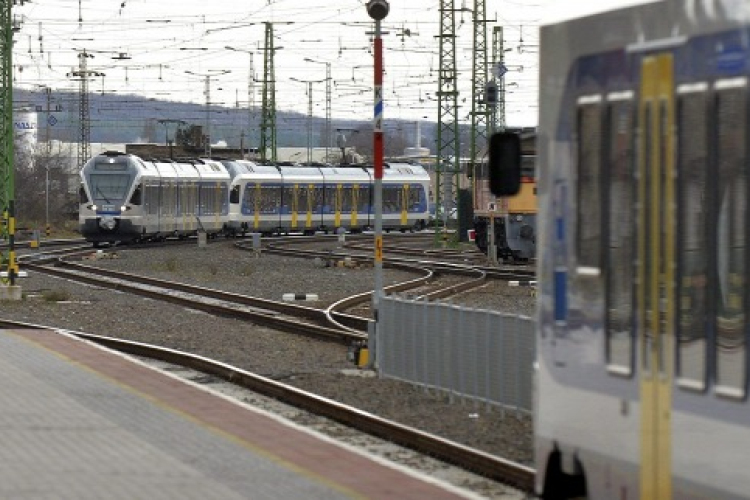 Megütötte a kalauzt, ráadásul még jegye sem volt