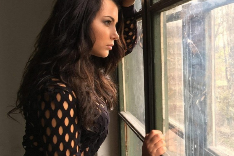 Tóth Andi elhagyja az országot