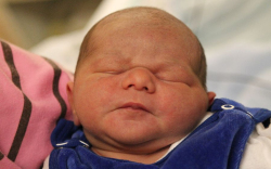 Varga Kristóf  2014 Első babája 01ó 03p