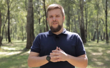 Pintér Bencét támogatja a Momentum Győrben