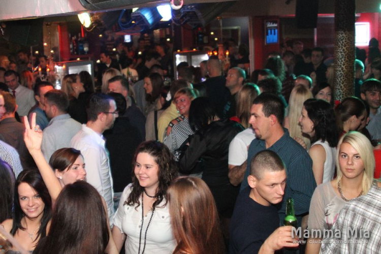 2013.11.22.Szombat Mamma Mia FeelharmonX Dj:Balage fotók.árpika