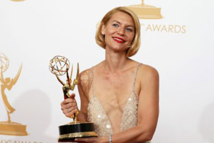 Szörnyű dekoltázsa van a hollywoodi sztárnak